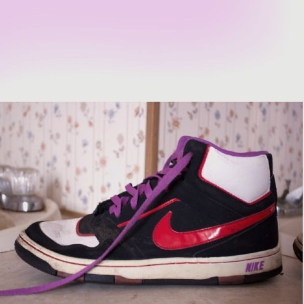 Nike Prestige 3 Skinny Hop Top Sneaker 7